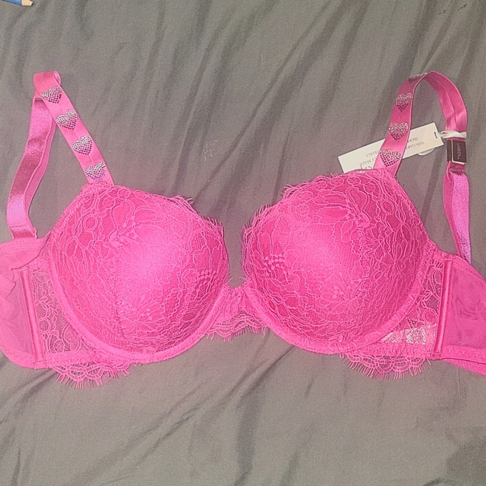 Victoria's Secret Very Sexy Pushup Bra 36C
